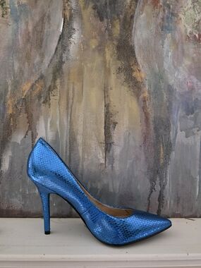 Guess Metallic Cobalt Blue Pointed-Toe Stiletto Pump